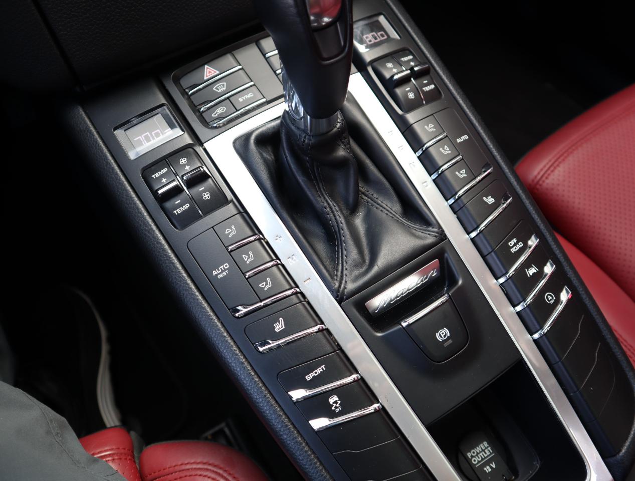 Porsche Macan Base 2018