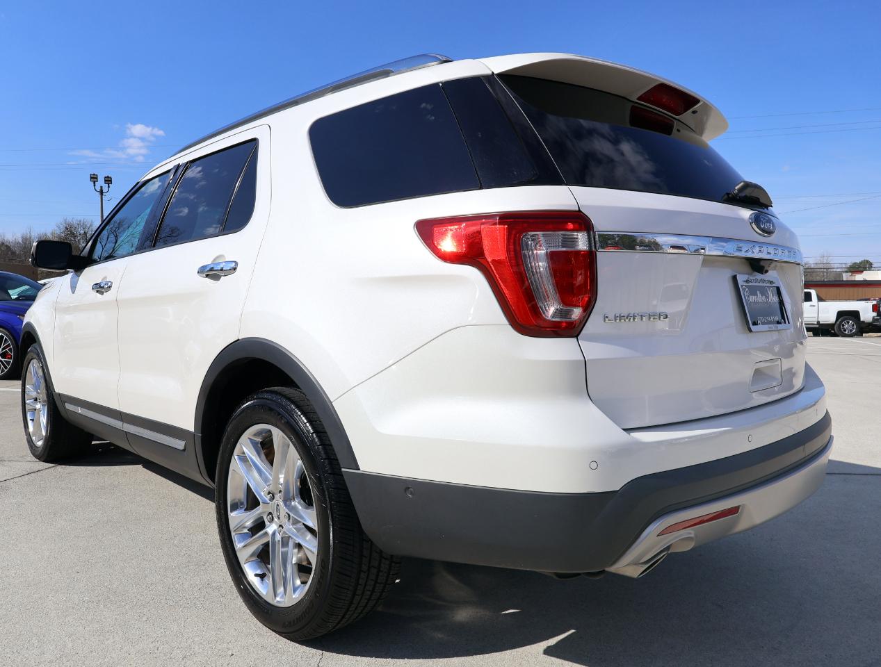 Ford Explorer Limited FWD 2017
