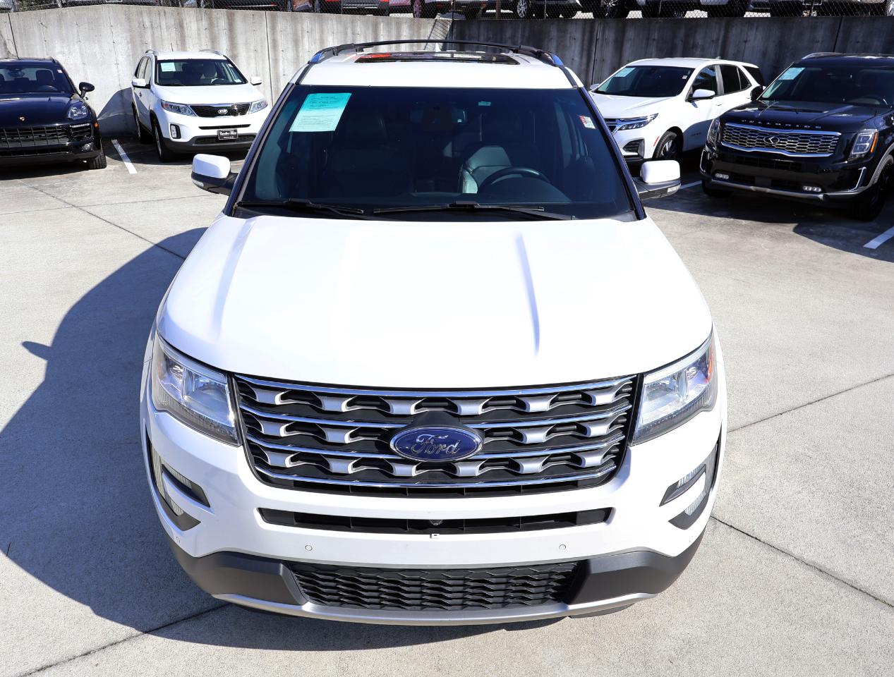 Ford Explorer Limited FWD 2017