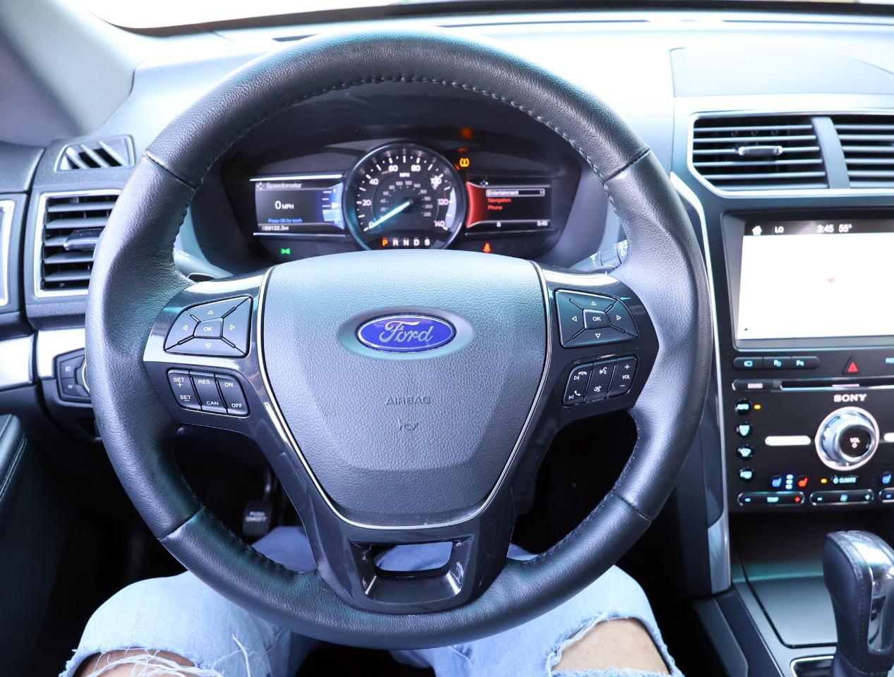 Ford Explorer Limited FWD 2017