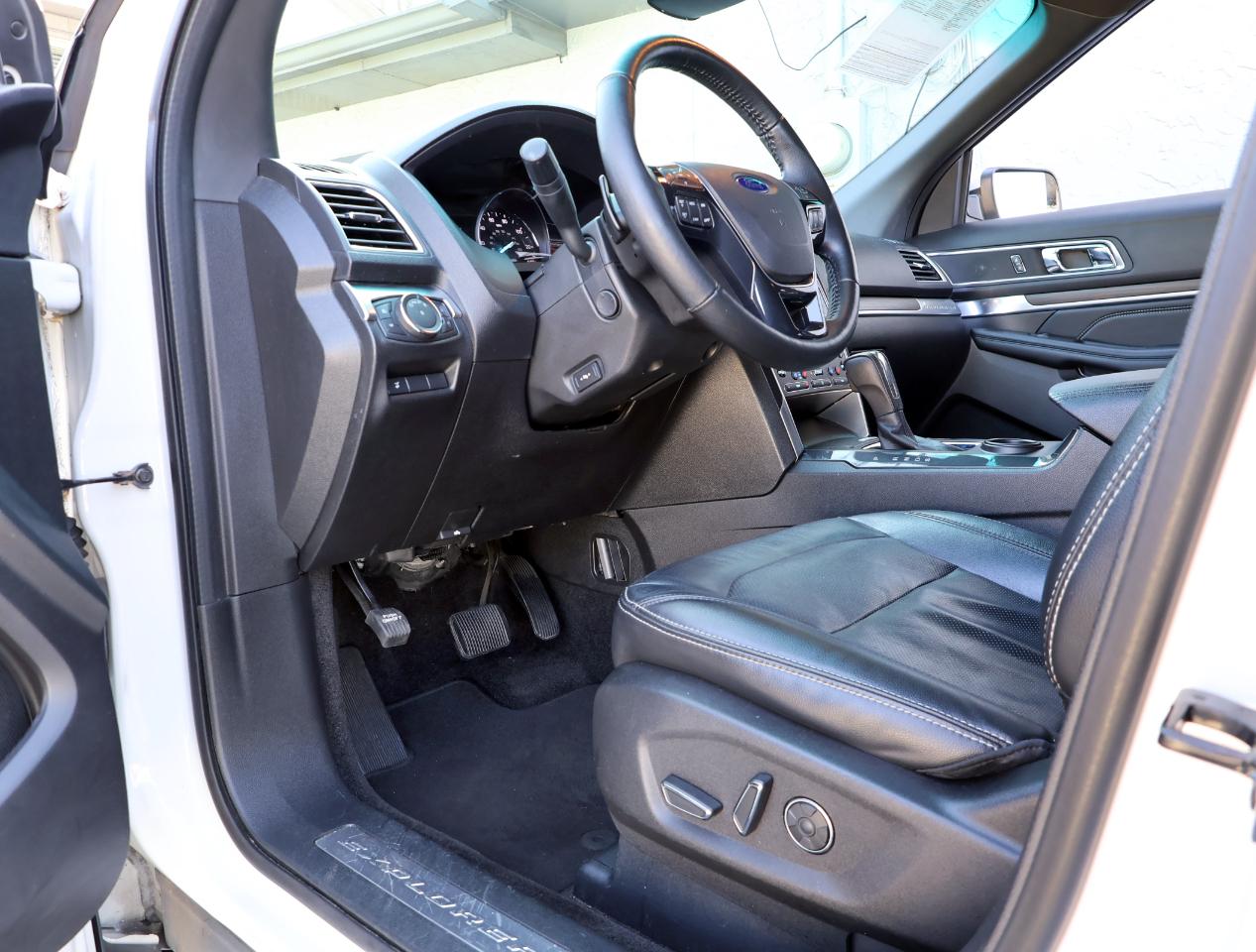 Ford Explorer Limited FWD 2017