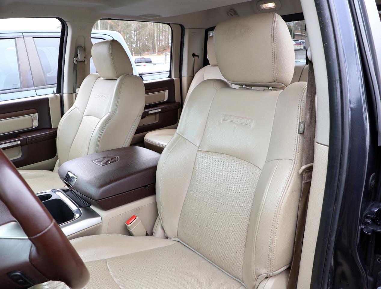 RAM 1500 Laramie Crew Cab LWB 4WD 2016