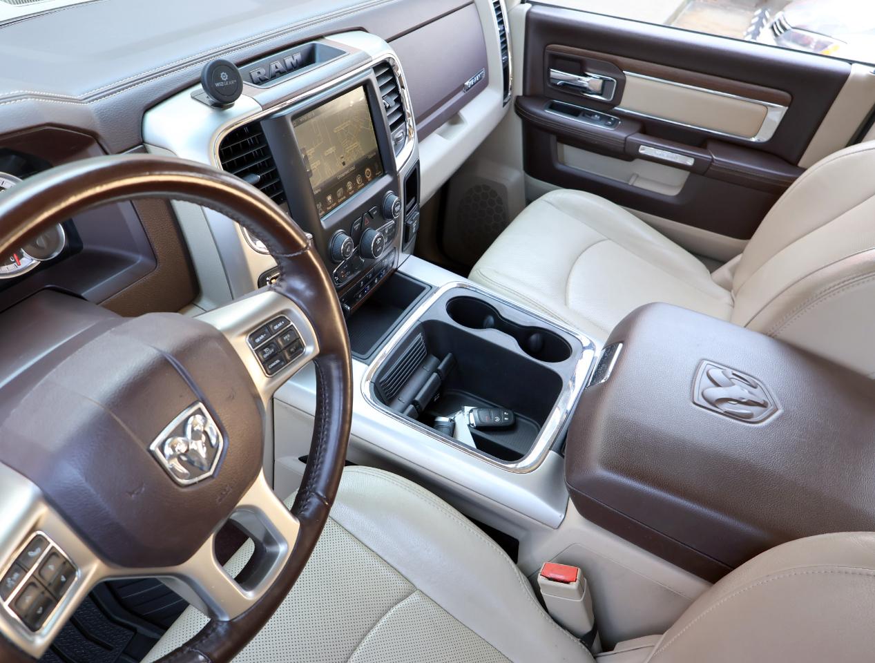 RAM 1500 Laramie Crew Cab LWB 4WD 2016