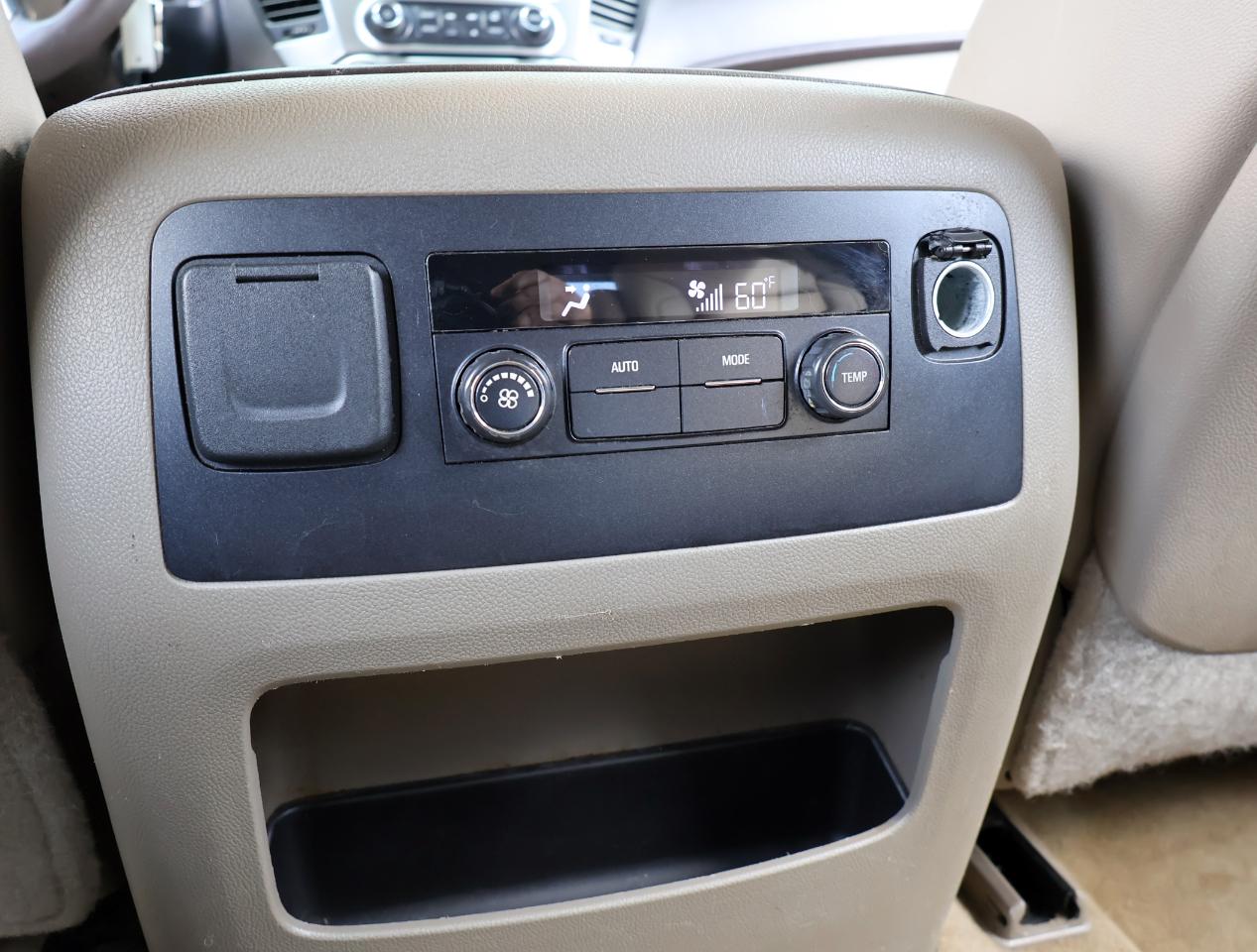 Chevrolet Tahoe LT 2WD 2015