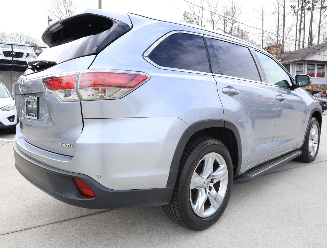 Toyota Highlander Limited FWD V6 2015