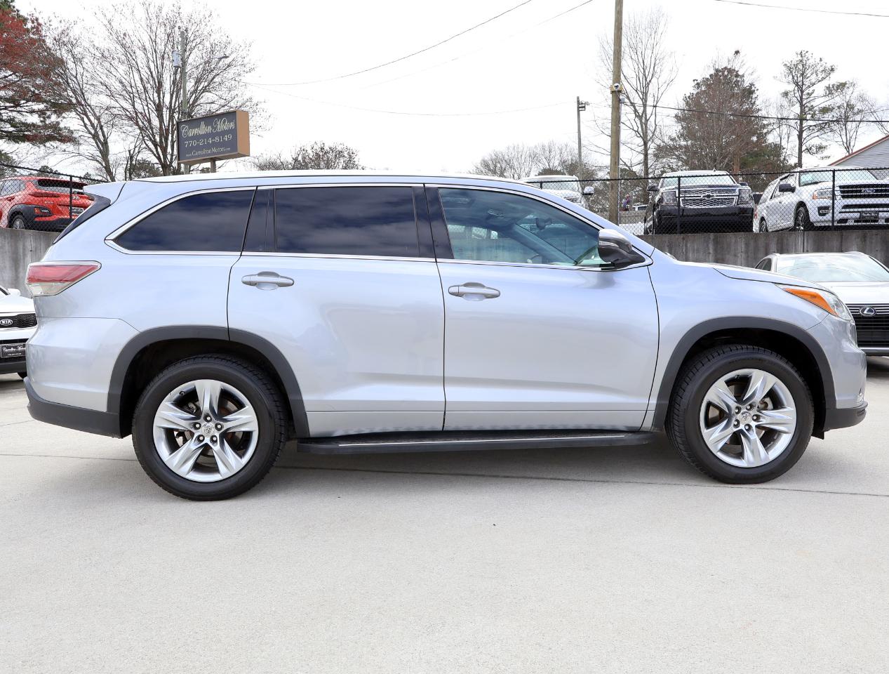 Toyota Highlander Limited FWD V6 2015