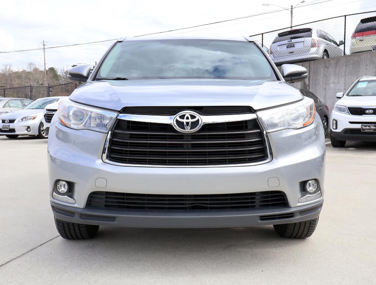 Toyota Highlander Limited FWD V6 2015