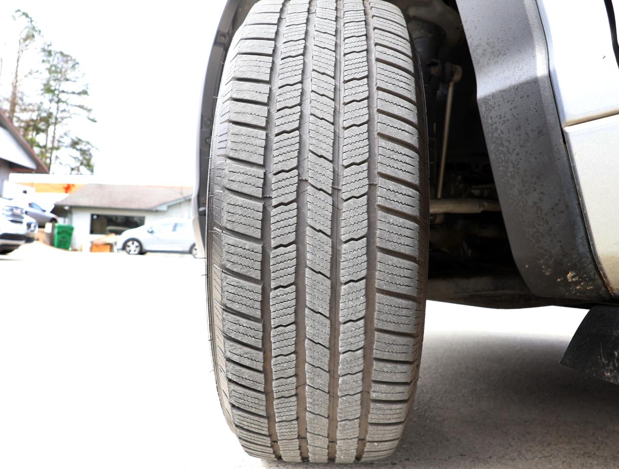 Toyota Highlander Limited FWD V6 2015