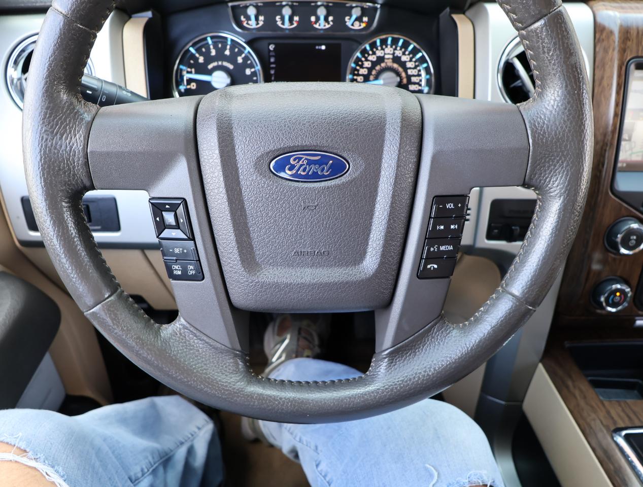 Ford F-150 Lariat SuperCrew 4WD 2014