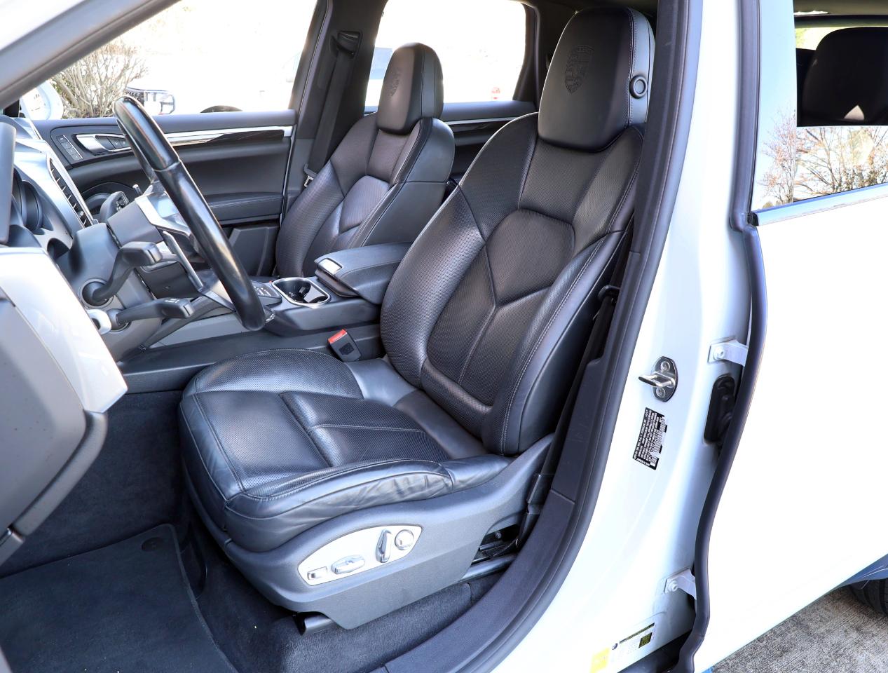 Porsche Cayenne  2018