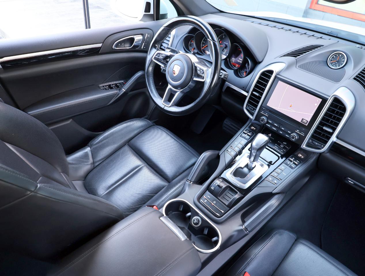 Porsche Cayenne  2018