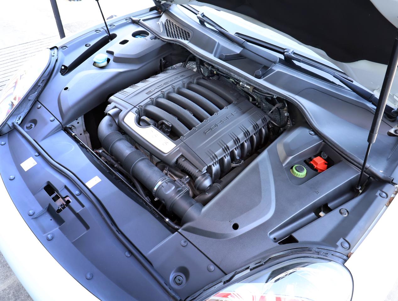 Porsche Cayenne  2018