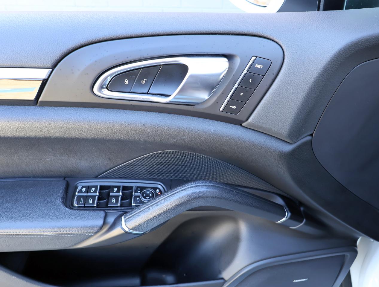 Porsche Cayenne  2018