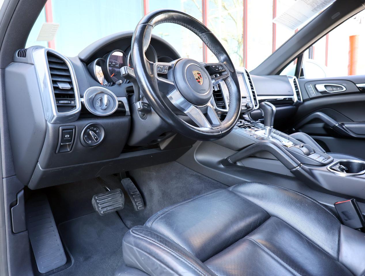 Porsche Cayenne  2018