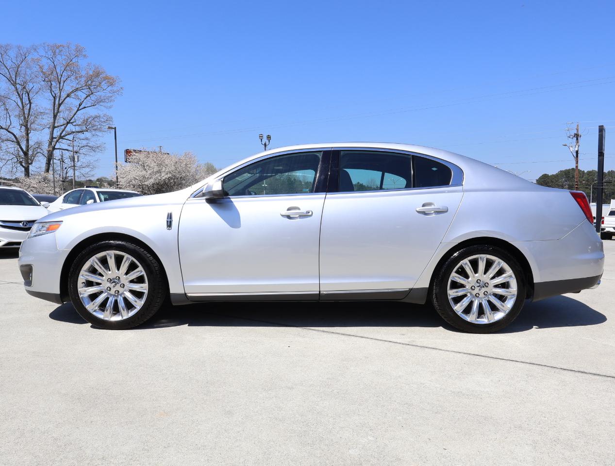 Lincoln MKS 3.7L FWD 2010