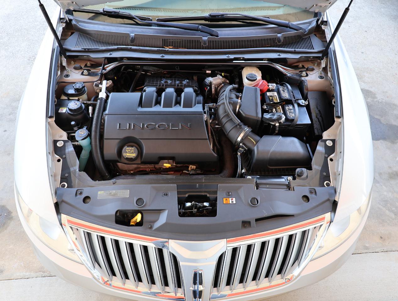 Lincoln MKS 3.7L FWD 2010