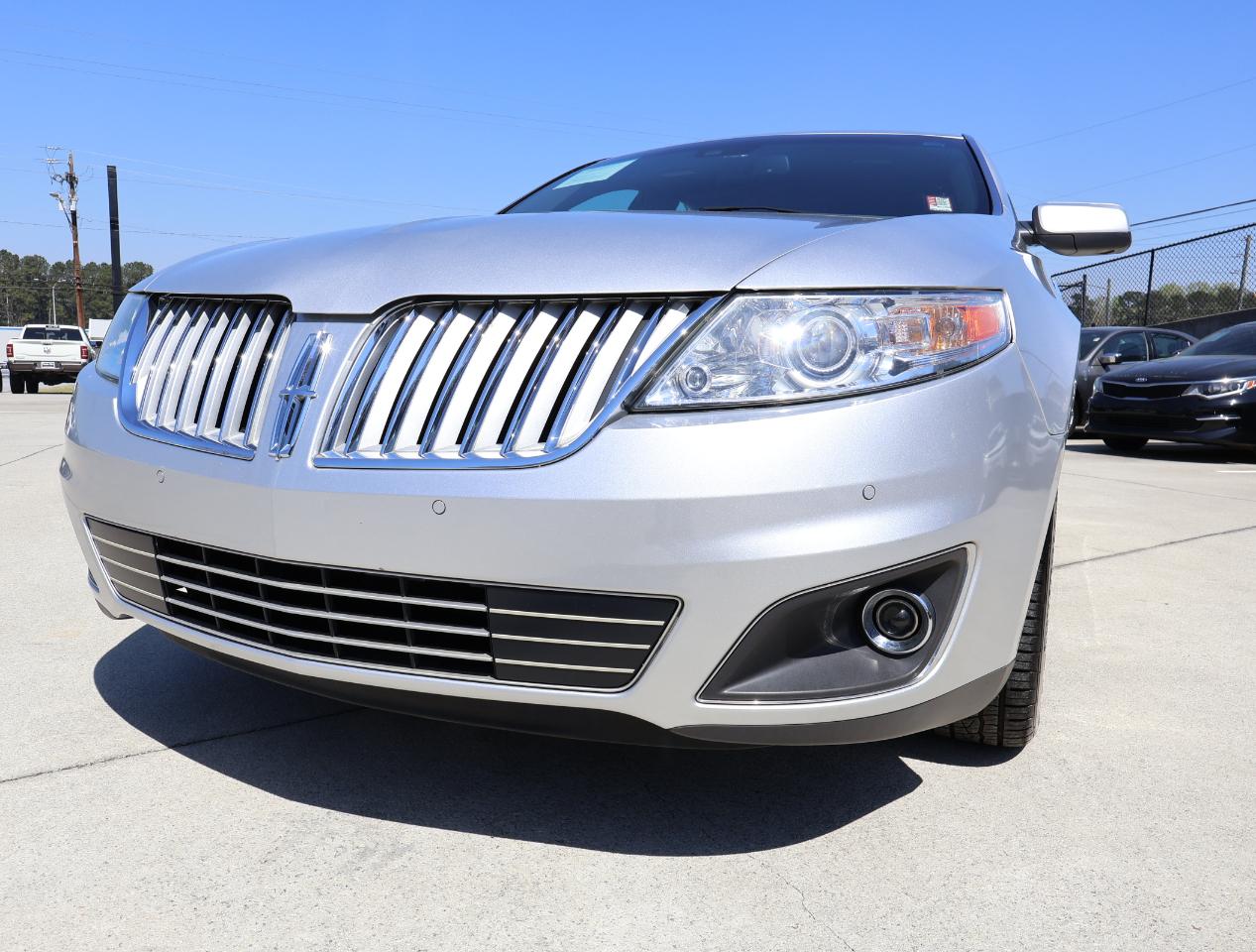 Lincoln MKS 3.7L FWD 2010