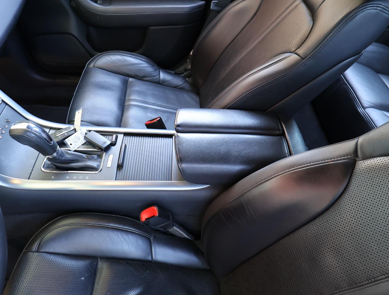 Lincoln MKS 3.7L FWD 2010