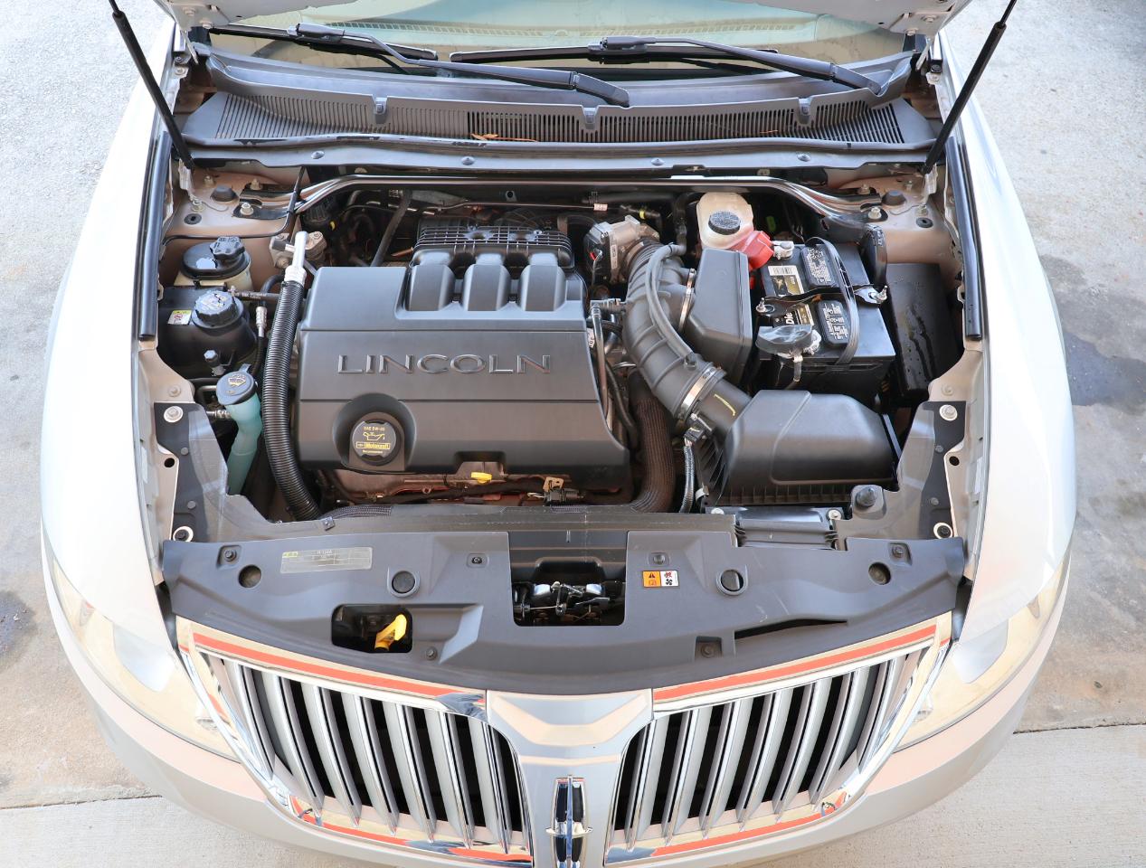 Lincoln MKS 3.7L FWD 2010