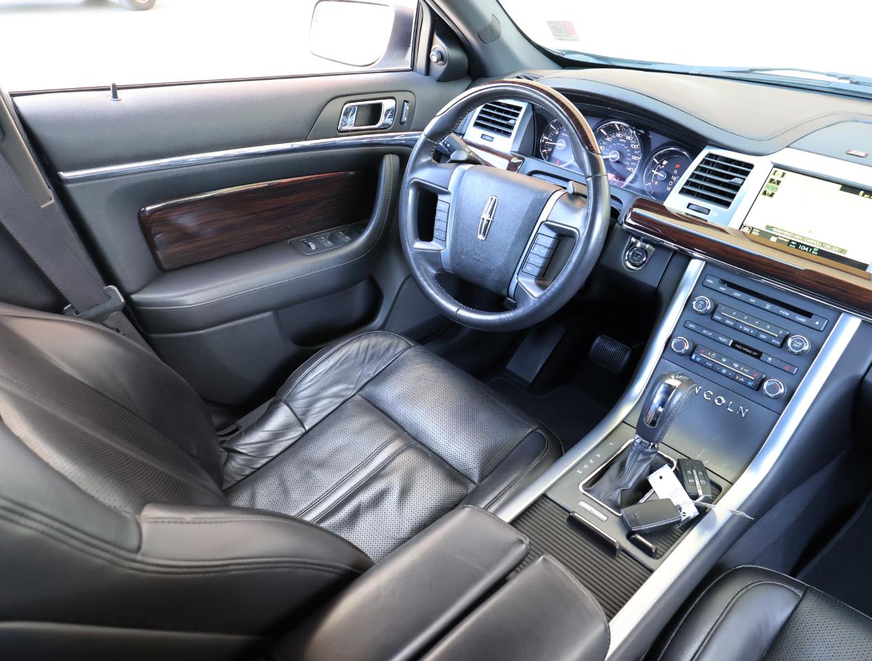 Lincoln MKS 3.7L FWD 2010