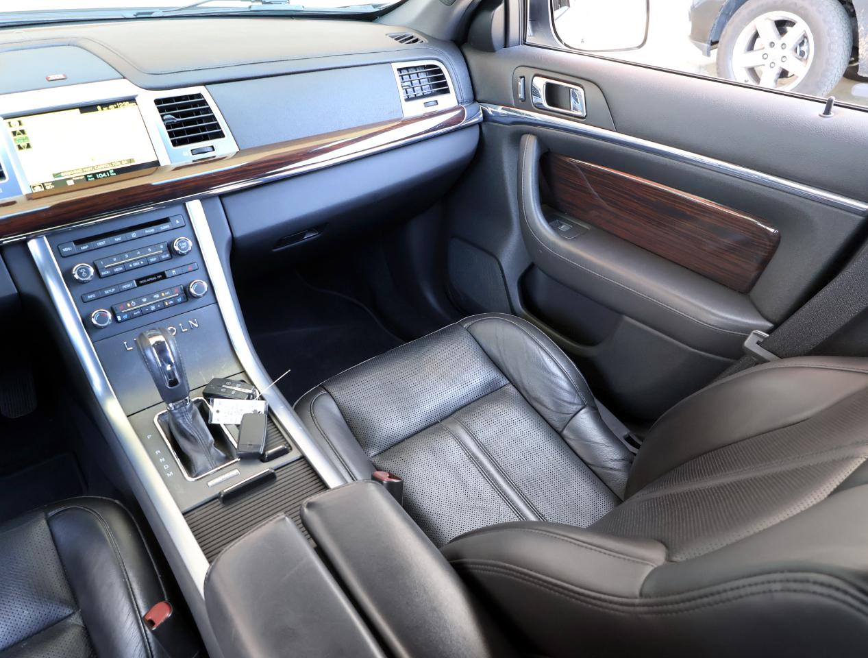 Lincoln MKS 3.7L FWD 2010