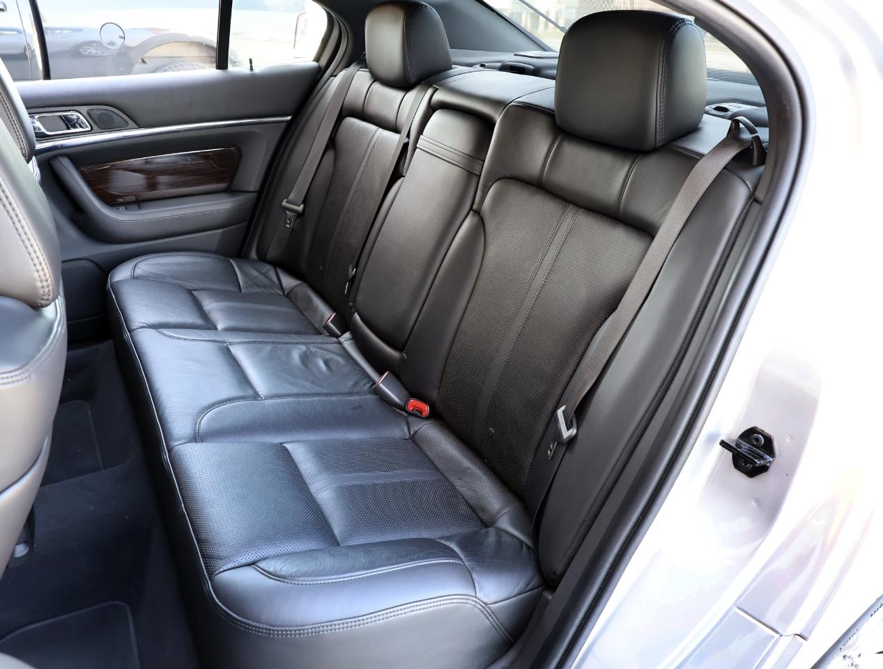 Lincoln MKS 3.7L FWD 2010