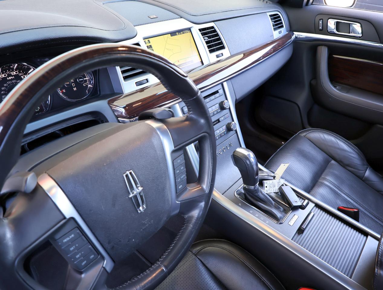 Lincoln MKS 3.7L FWD 2010