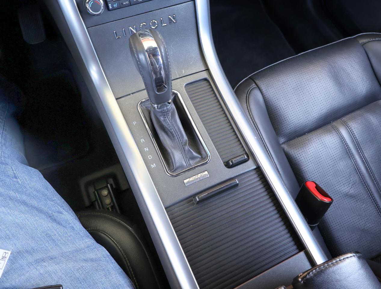 Lincoln MKS 3.7L FWD 2010