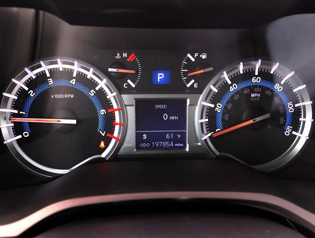 Toyota 4Runner SR5 4WD 2016