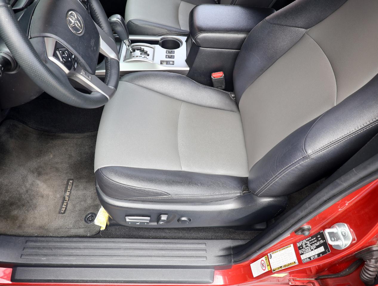 Toyota 4Runner SR5 4WD 2016