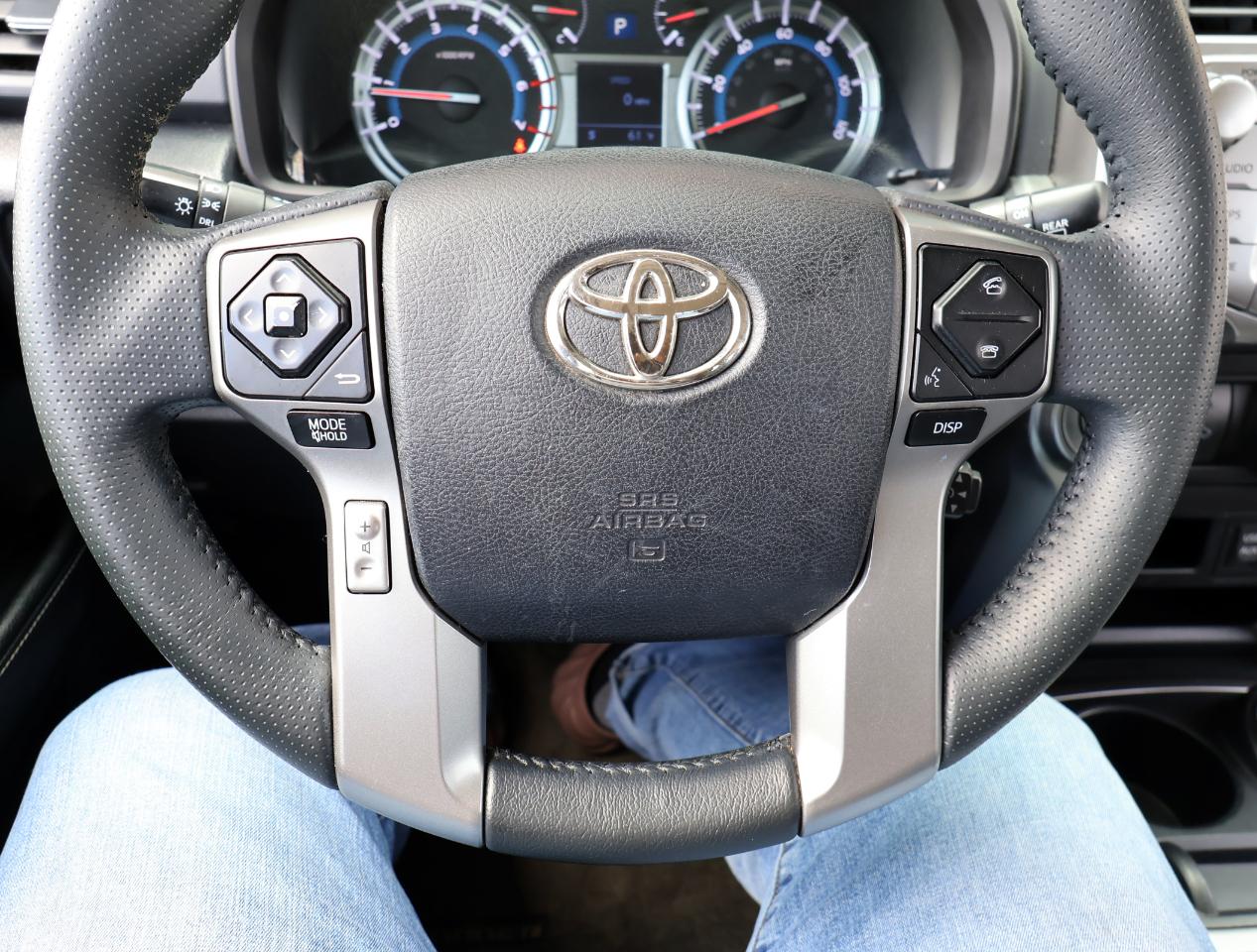 Toyota 4Runner SR5 4WD 2016