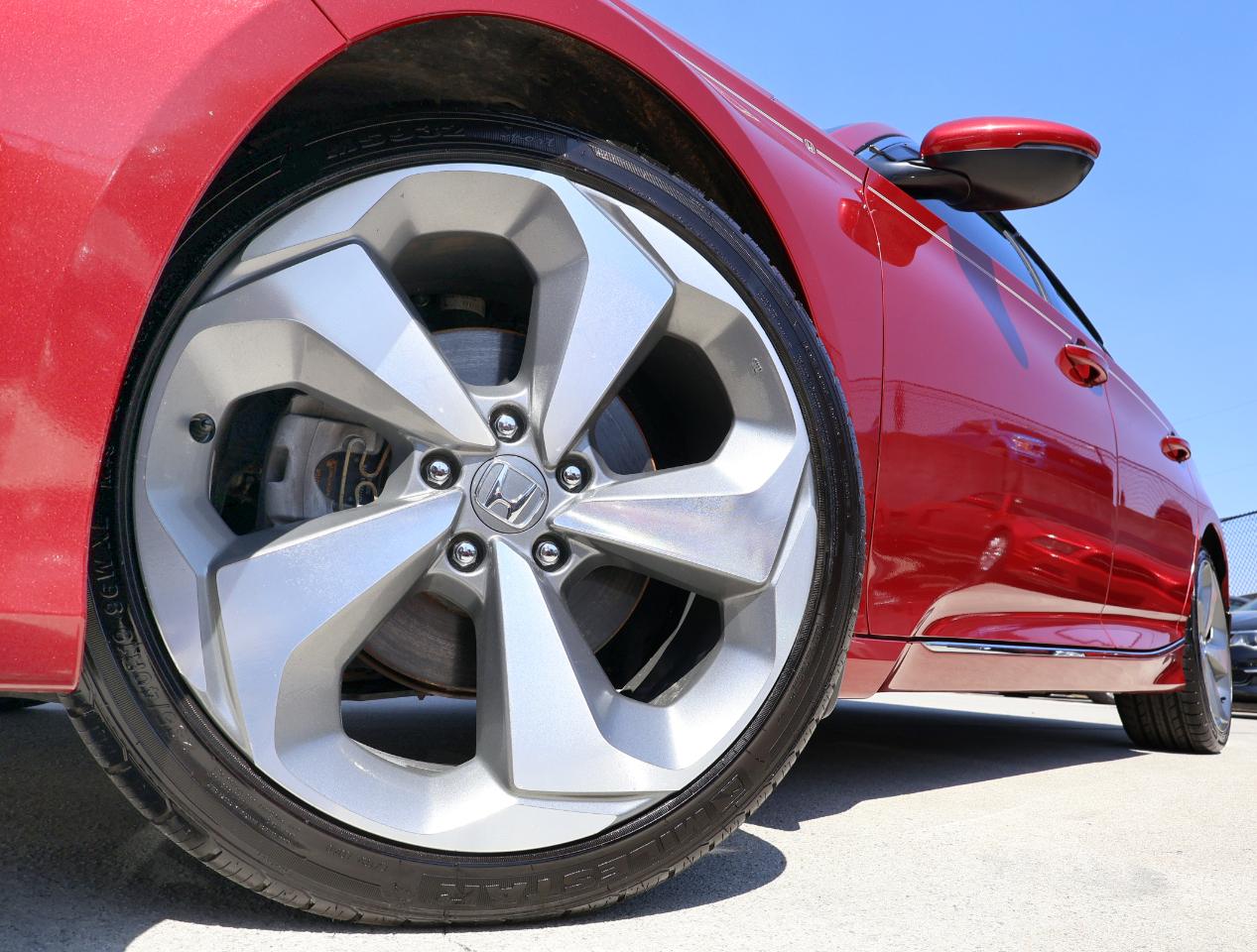 Honda Accord Touring 2.0T 2018