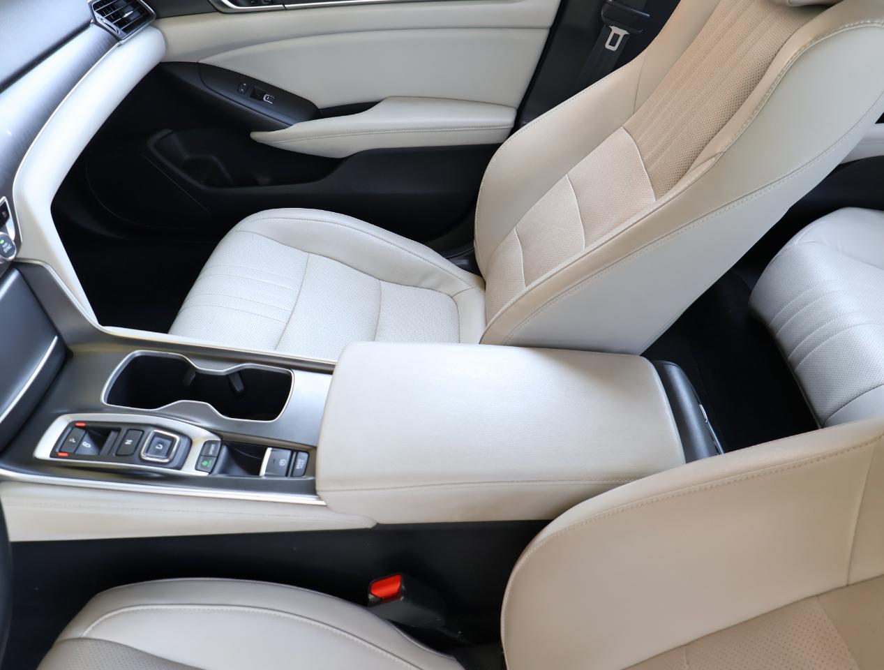 Honda Accord Touring 2.0T 2018