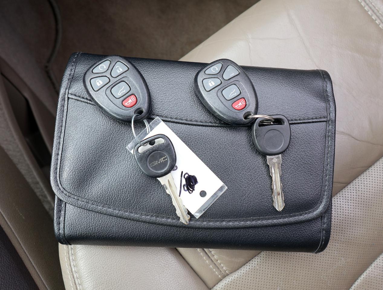 GMC Acadia Denali FWD 2015