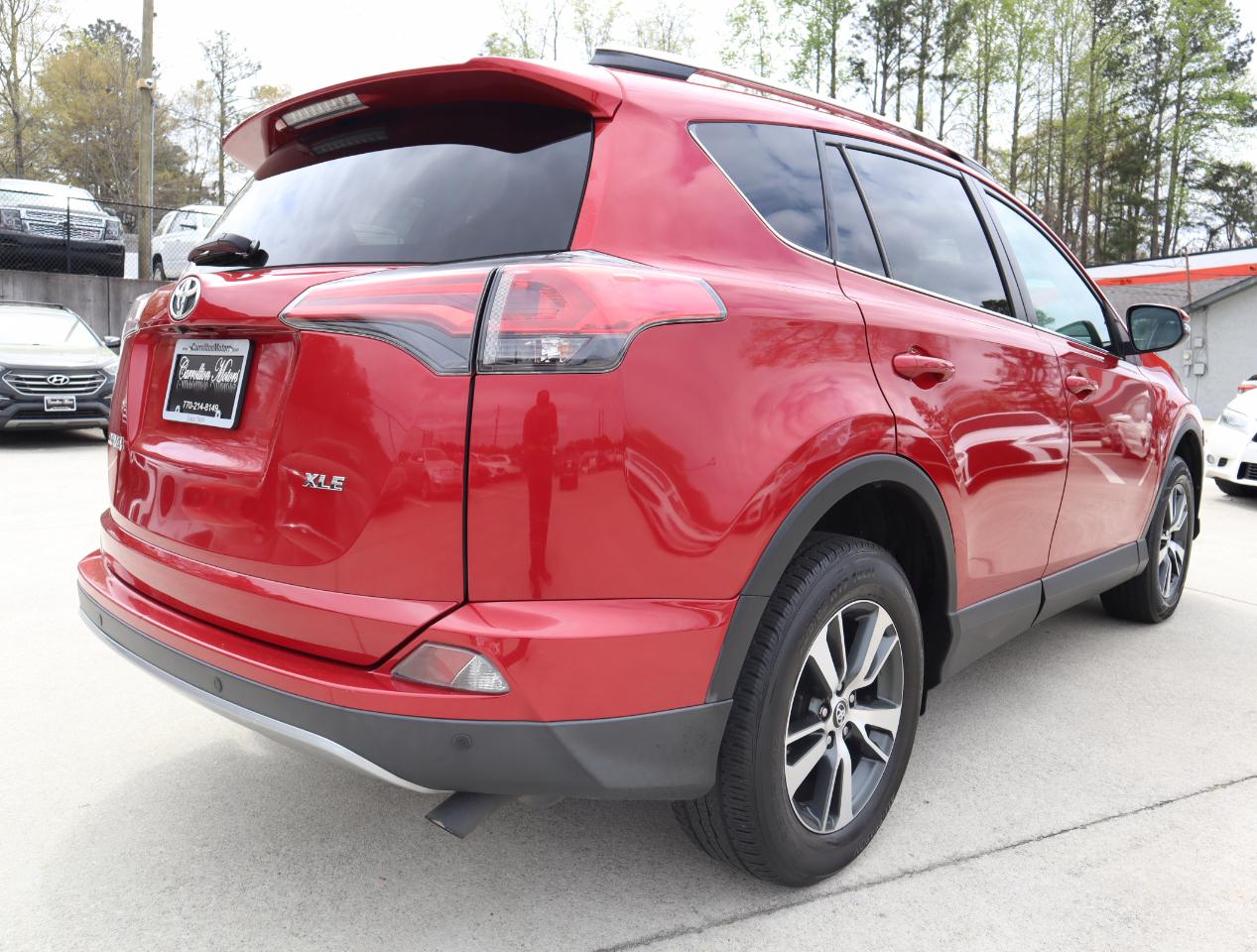 Toyota RAV4 XLE FWD 2017