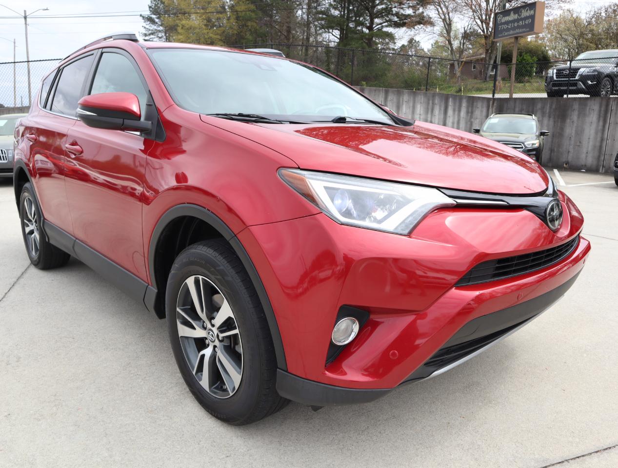 Toyota RAV4 XLE FWD 2017