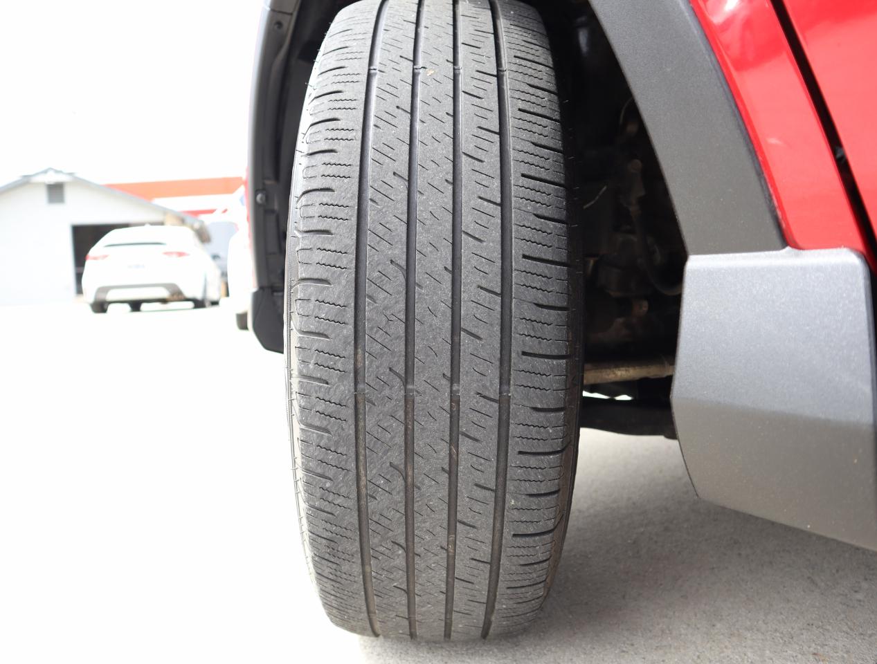 Toyota RAV4 XLE FWD 2017