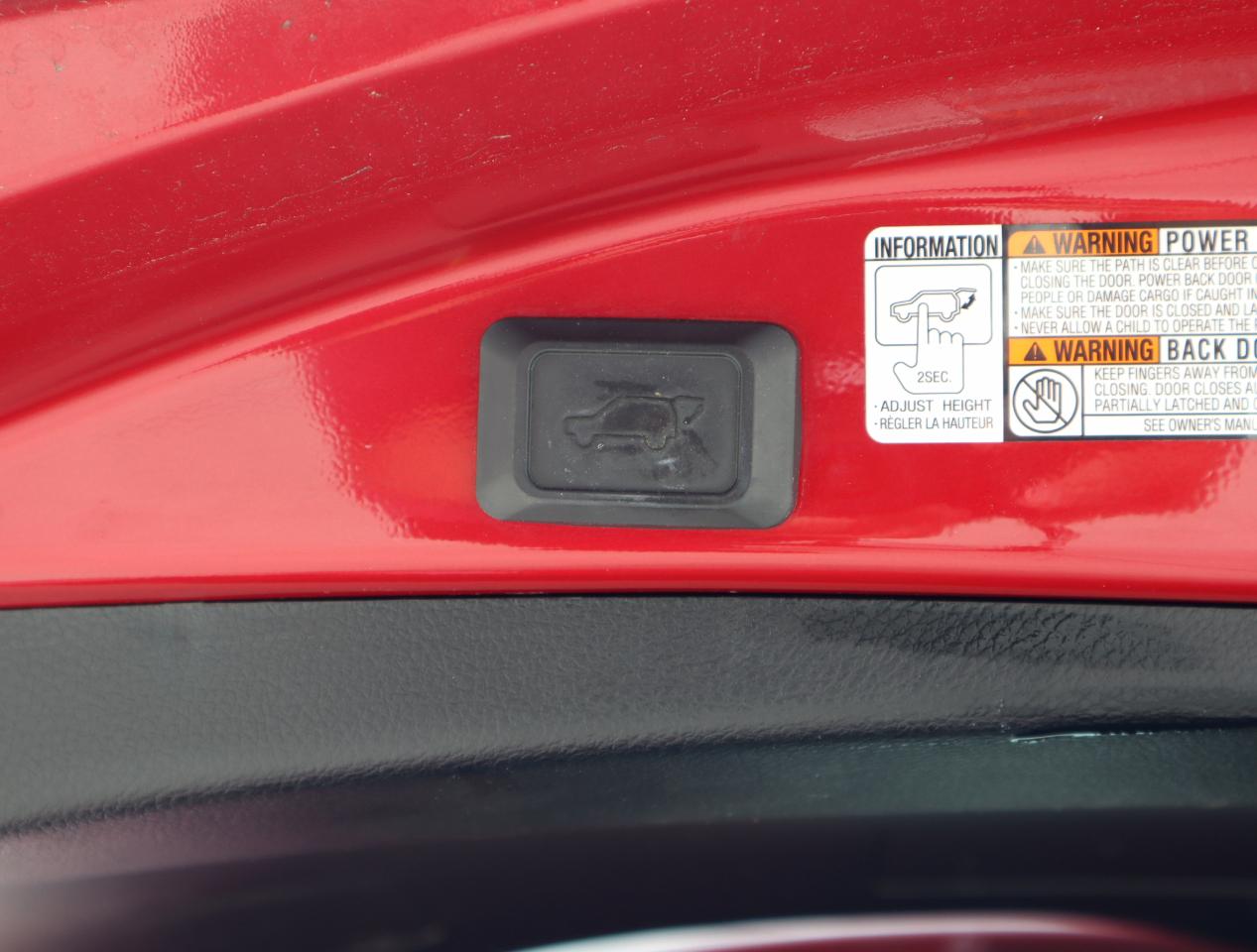 Toyota RAV4 XLE FWD 2017