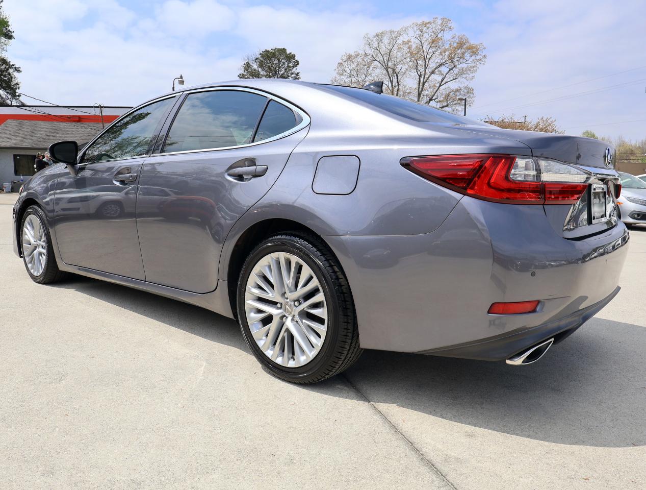 Lexus ES 350 Sedan 2016