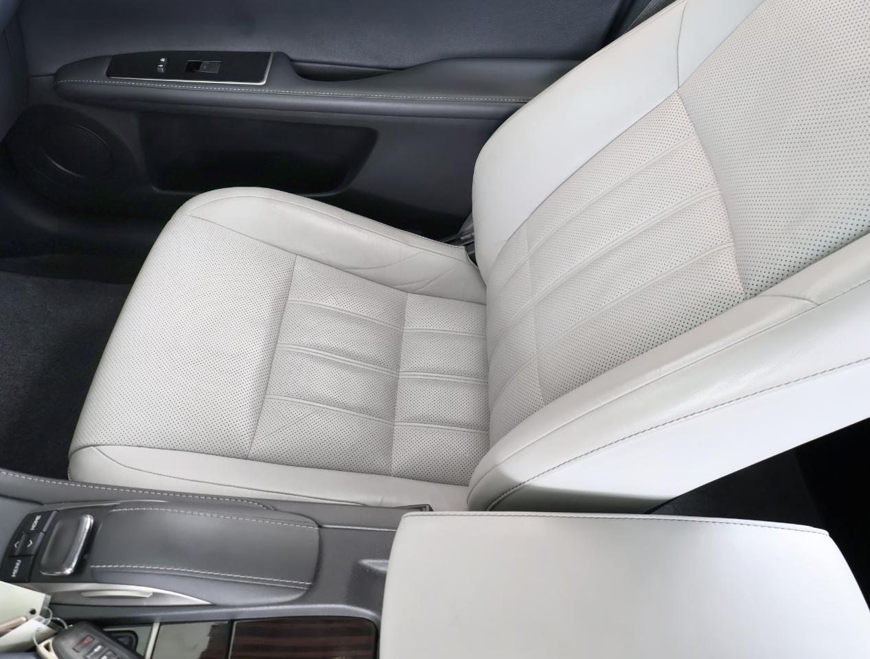 Lexus ES 350 Sedan 2016