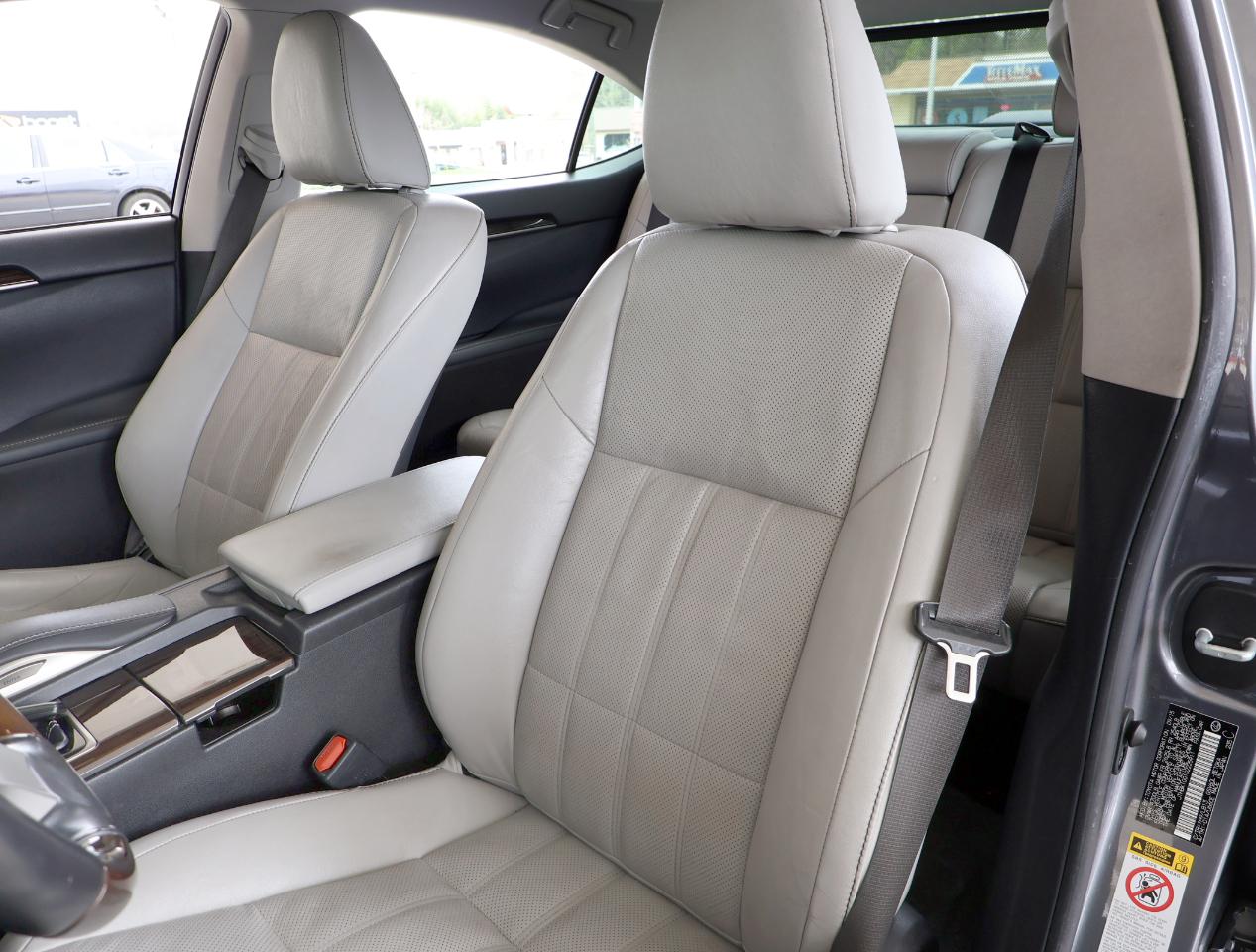 Lexus ES 350 Sedan 2016