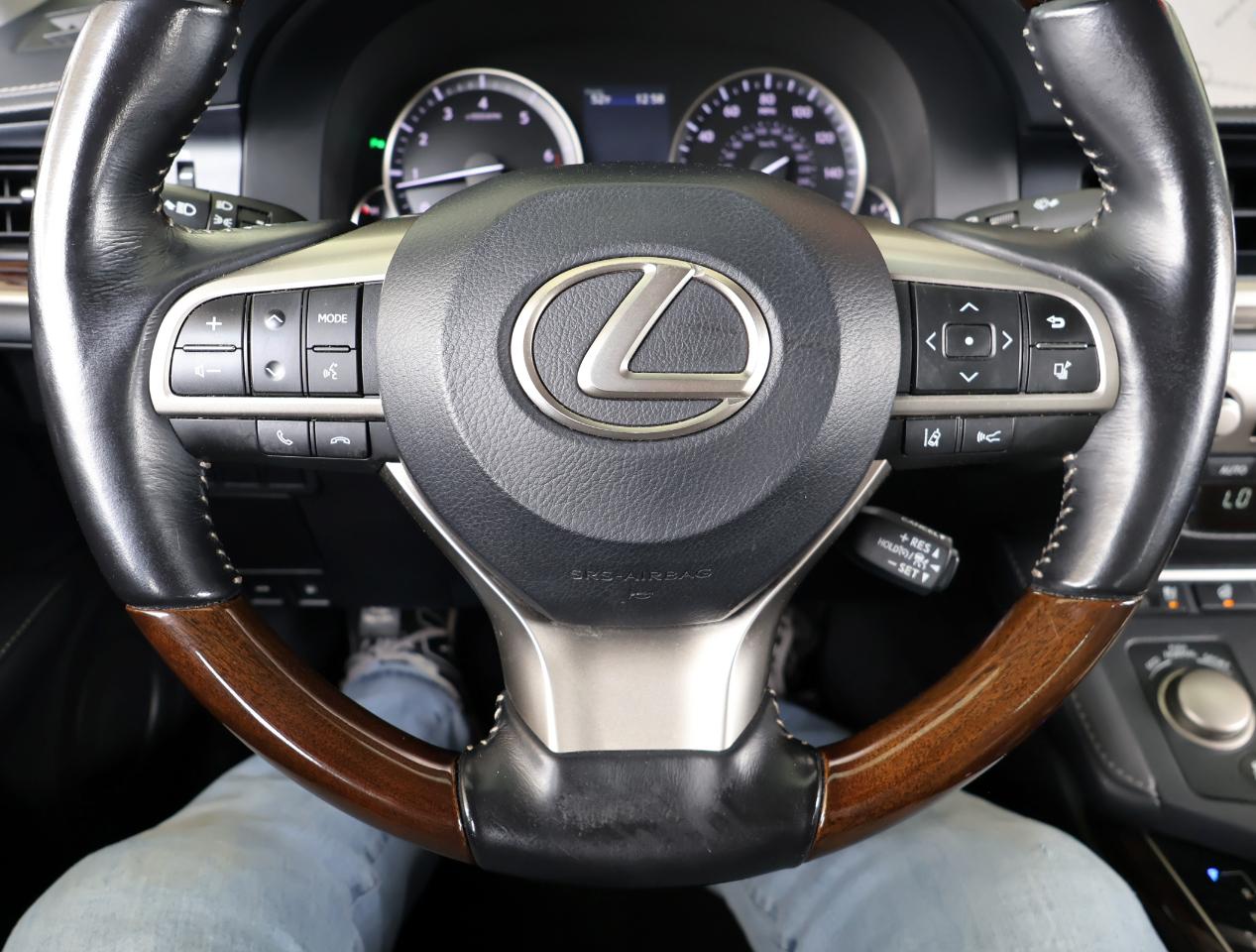 Lexus ES 350 Sedan 2016