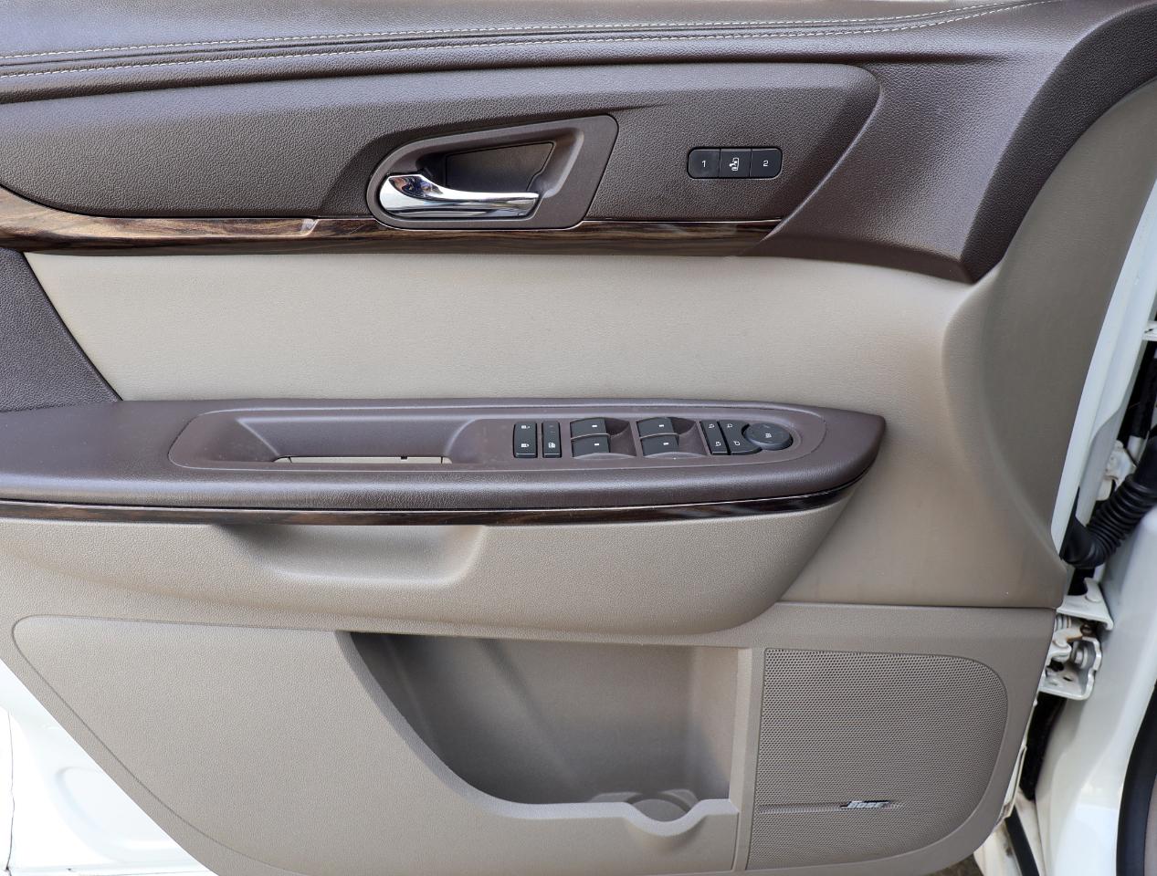 GMC Acadia Denali FWD 2014