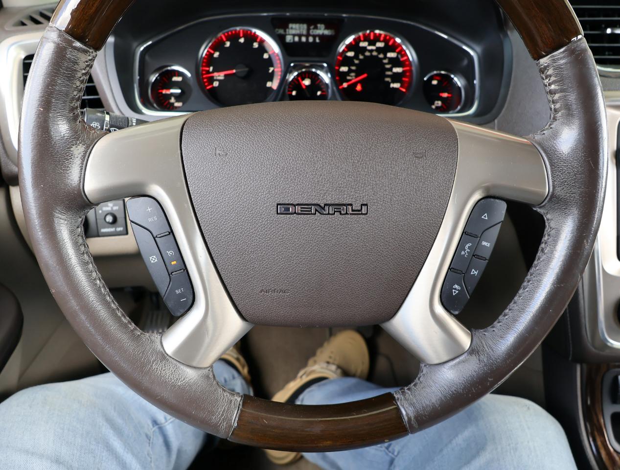 GMC Acadia Denali FWD 2014