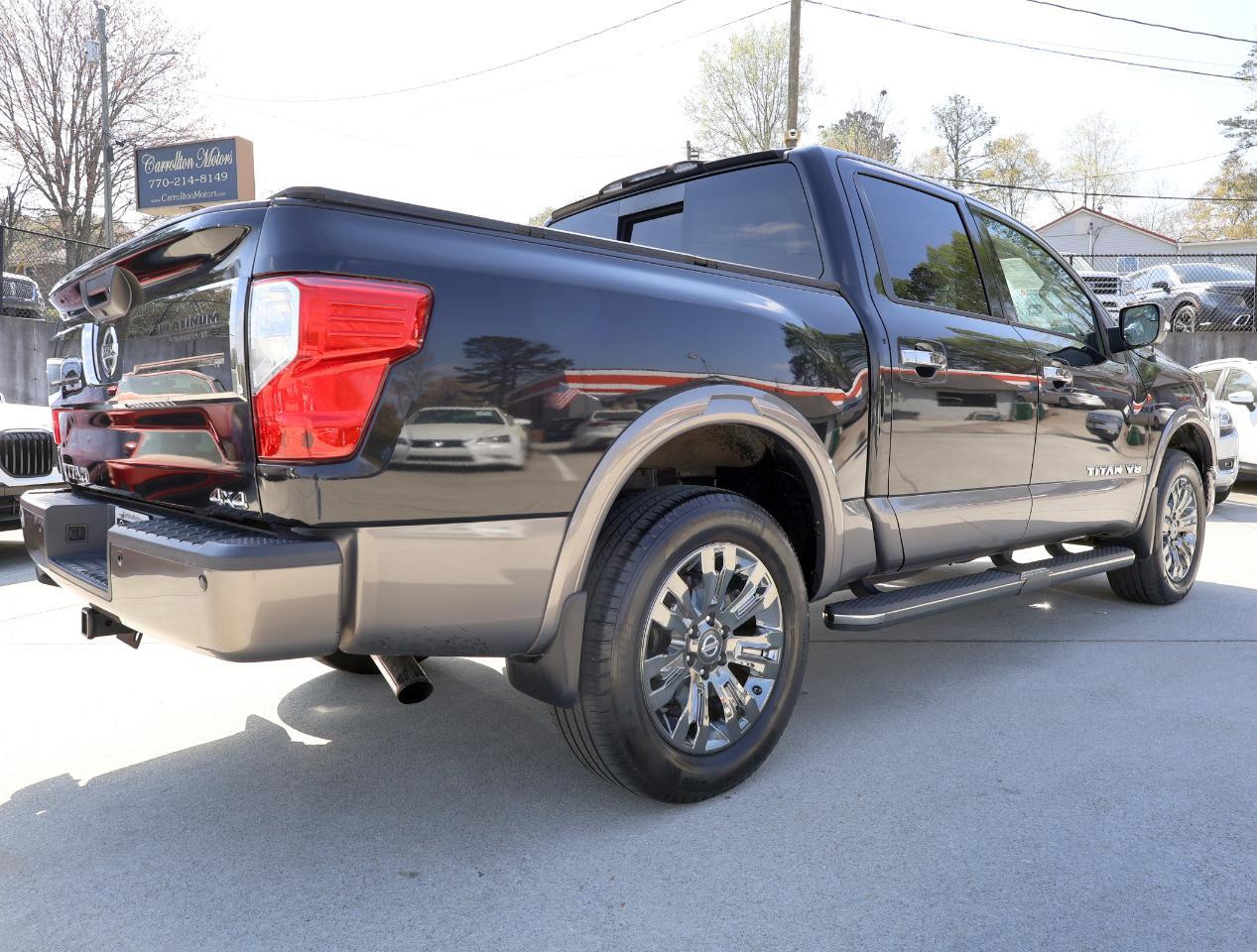 Nissan Titan Platinum Reserve 4WD 2018