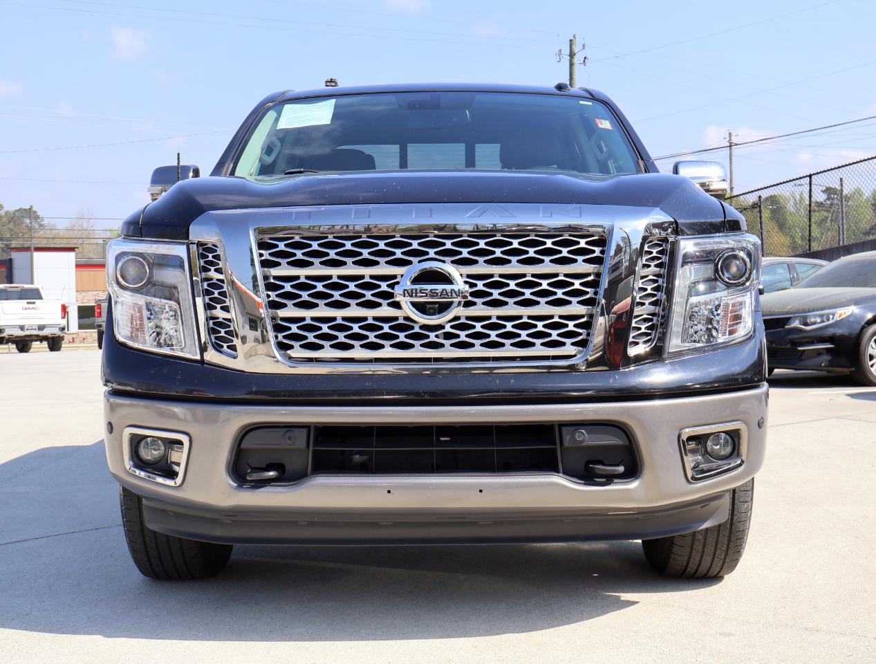 Nissan Titan Platinum Reserve 4WD 2018