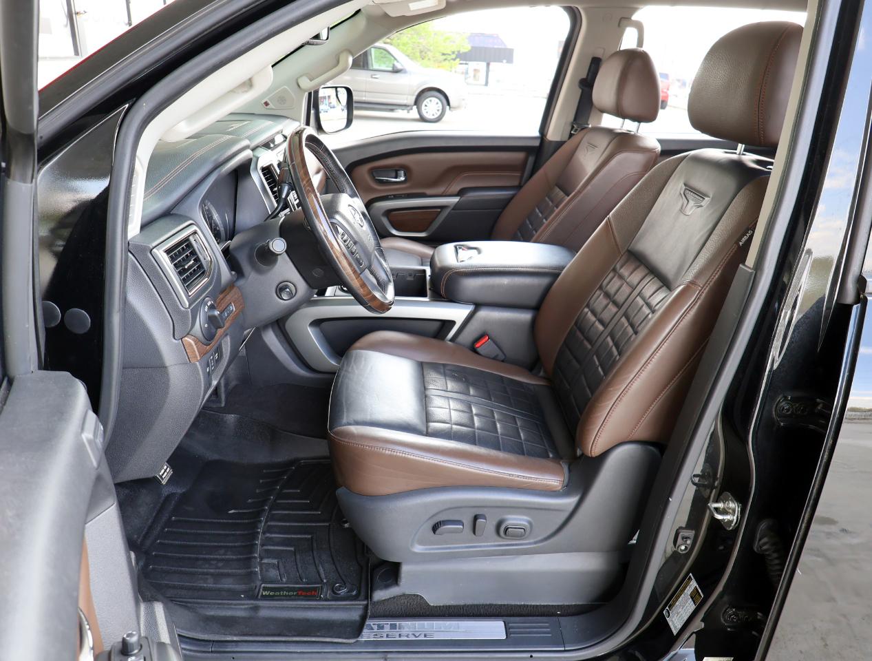 Nissan Titan Platinum Reserve 4WD 2018