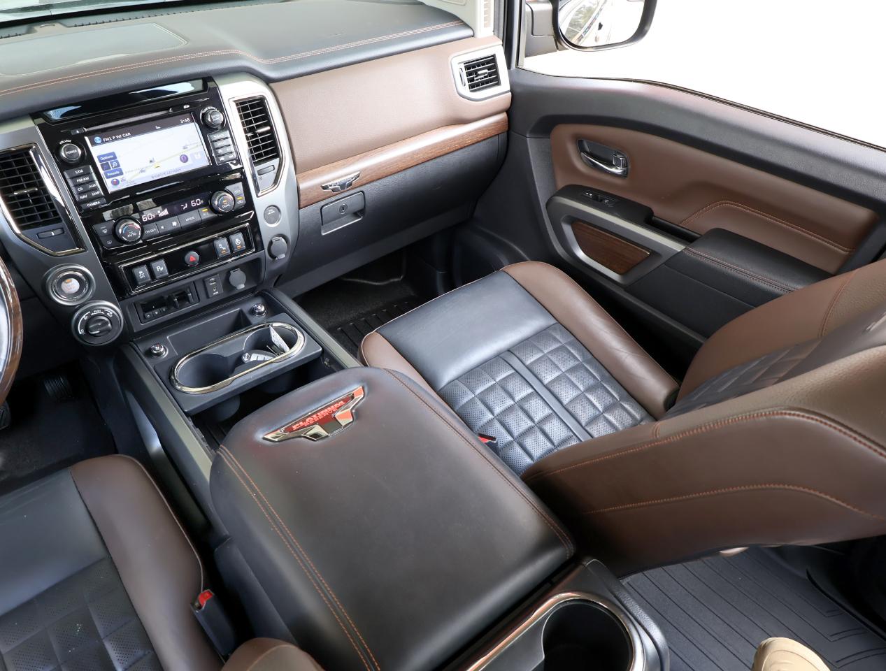 Nissan Titan Platinum Reserve 4WD 2018