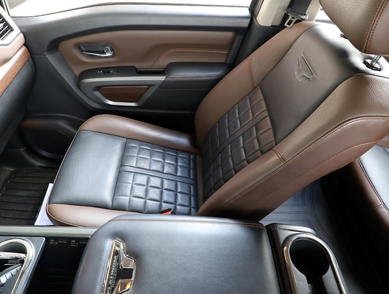 Nissan Titan Platinum Reserve 4WD 2018