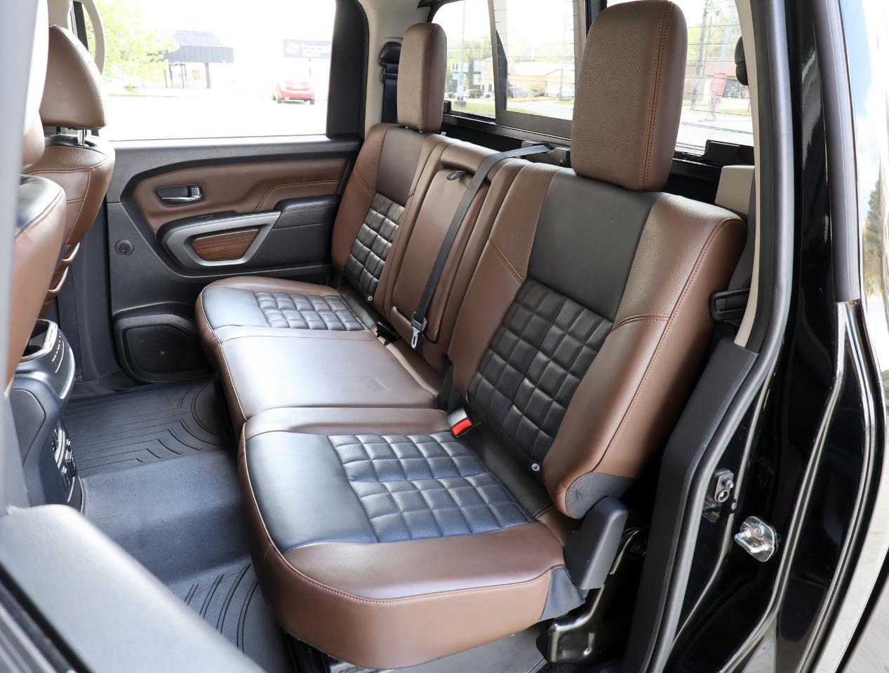 Nissan Titan Platinum Reserve 4WD 2018